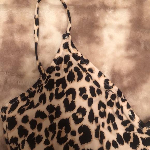 NWT Old Navy One Piece Swimsuit - Picture 5 of 8